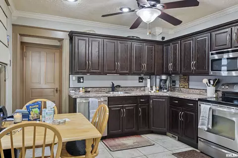 627 S Macarthur Blvd, Springfield, IL 62704 photo 14