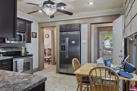 627 S Macarthur Blvd, Springfield, IL 62704 photo 15