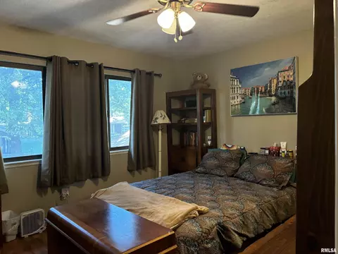 Bedroom - 79 Trailridge Ln, Springfield, IL 62704 photo 1 of 5