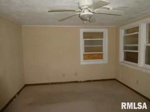 1147 N 7th St, Springfield, IL 62702 photo 9