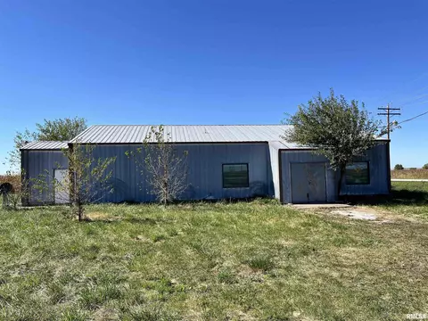 15376 Old Route 36 St, Buffalo, IL 62515