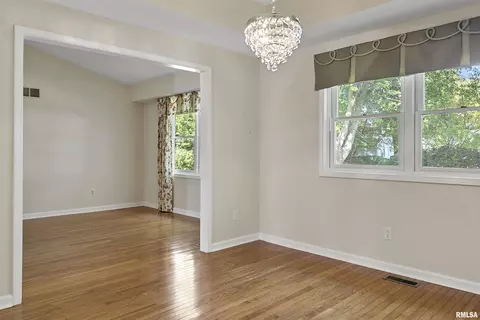 2513 Charlack Ave, Springfield, IL 62704 photo 10