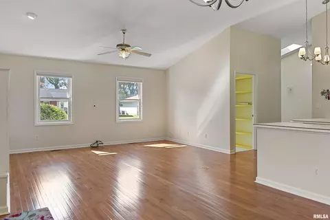 2513 Charlack Ave, Springfield, IL 62704 photo 17