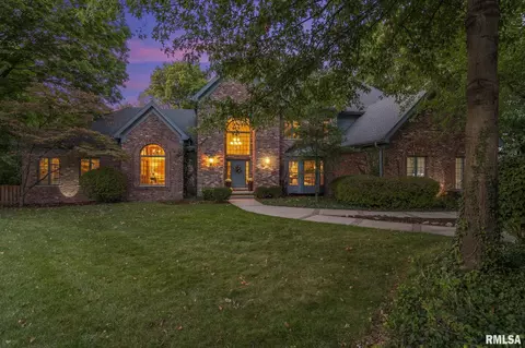 843 Coventry Pt, Springfield, IL 62702 photo 2