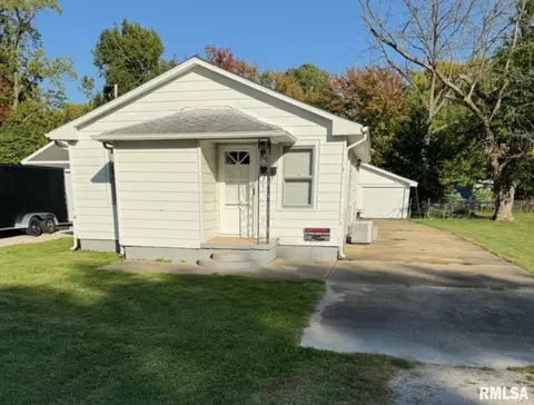 3224 S Spring St, Springfield, IL 62703