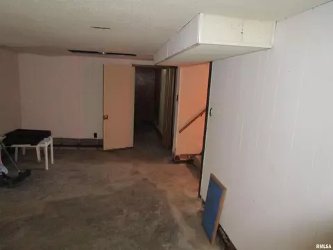 1244 Mossman Ave, Springfield, IL 62702 photo 17