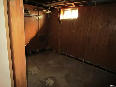 1244 Mossman Ave, Springfield, IL 62702 photo 9