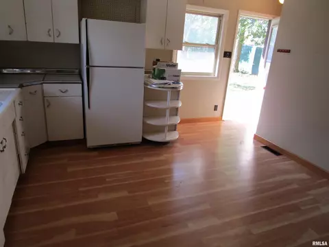 1244 Mossman Ave, Springfield, IL 62702 photo 3