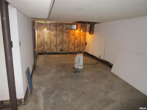 1244 Mossman Ave, Springfield, IL 62702 photo 7
