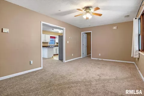 3015 Ontario Dr, Springfield, IL 62707 photo 3