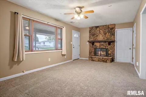 3015 Ontario Dr, Springfield, IL 62707 photo 5