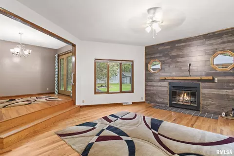 2421 Hazlett Rd, Springfield, IL 62707 photo 9