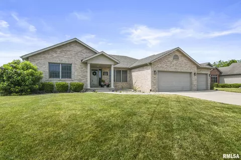 4800 Key West Ln, Springfield, IL 62711