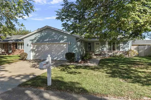 109 Sorrento Villa, Springfield, IL 62703