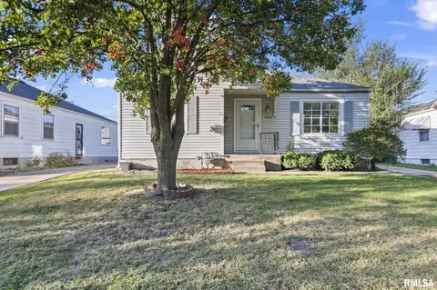 1402 W Marietta St, Decatur, IL 62522