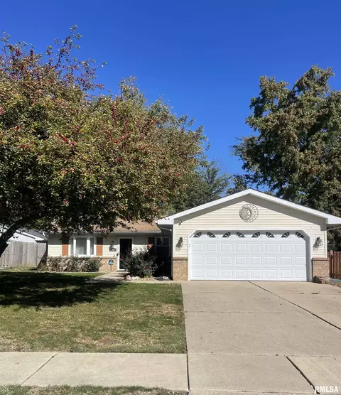 2913 Stokebridge Rd, Springfield, IL 62702