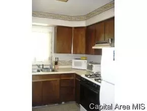 217 S State, Springfield, IL 62704 photo 2