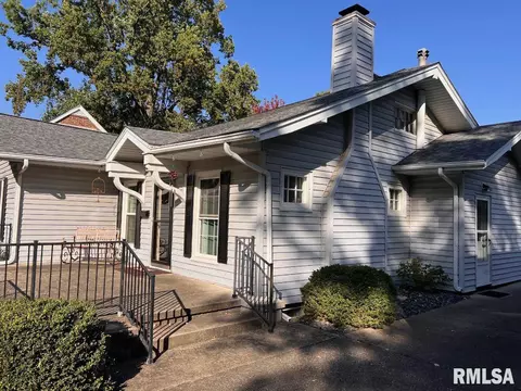 1820 S Park Ave, Springfield, IL 62704 photo 3