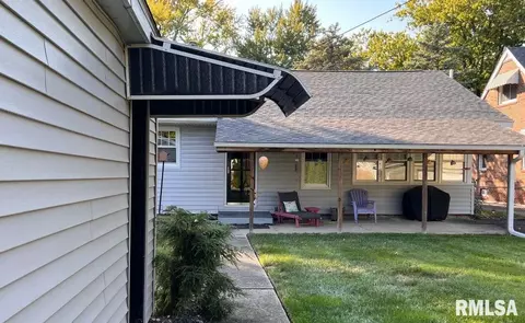 1820 S Park Ave, Springfield, IL 62704 photo 4
