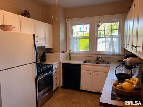 1820 S Park Ave, Springfield, IL 62704 photo 25