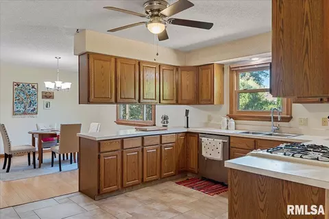 105 Norwalk Rd, Springfield, IL 62704 photo 10