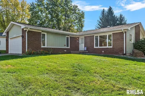 140 Nottingham Rd, Springfield, IL 62704 photo 3