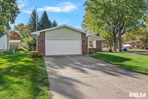 140 Nottingham Rd, Springfield, IL 62704 photo 2