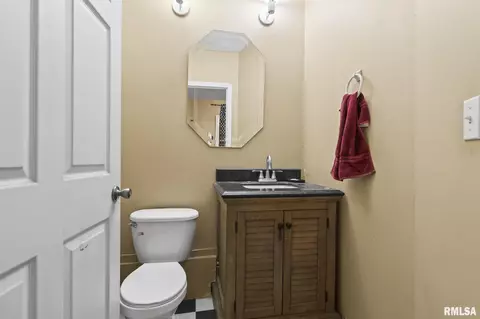 1700 S 7th St, Springfield, IL 62702 photo 15