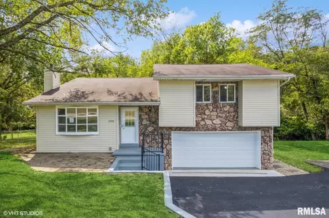3190 Christmas Tree Rd, Decatur, IL 62521