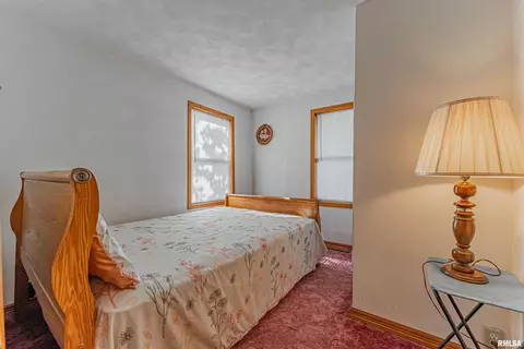 612 S Pine St, Delavan, IL 61734 photo 9
