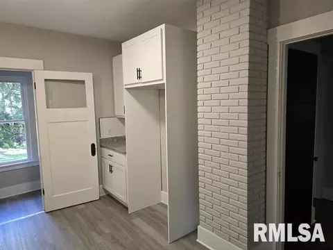 709 S Randolph St, Macomb, IL 61455 photo 8