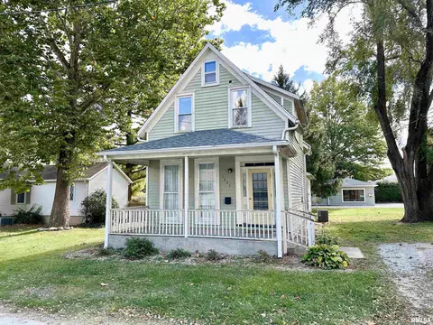 1233 Park Pl, Jacksonville, IL 62650