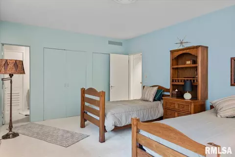 Bedroom - 2170 Wiggins Ave, Springfield, IL 62704 photo 6 of 9