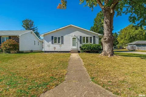 101 S Madison St, Lincoln, IL 62656