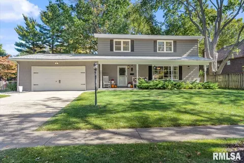 74 Golf Rd, Springfield, IL 62704