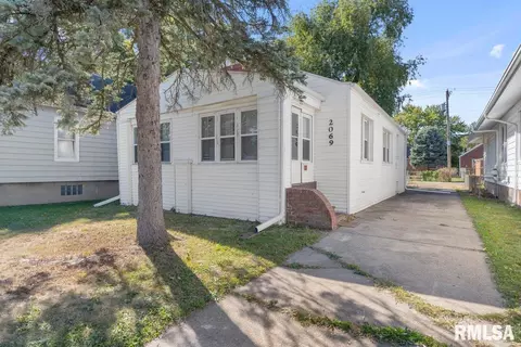 Other - 2069 N 8th St, Springfield, IL 62702 photo 2 of 4