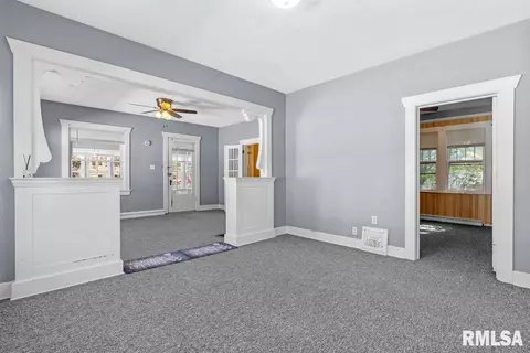 Living - 2069 N 8th St, Springfield, IL 62702 photo 5 of 6