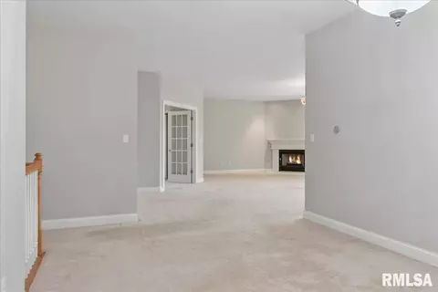 2724 Kitty Hawk Ct, Springfield, IL 62711 photo 9