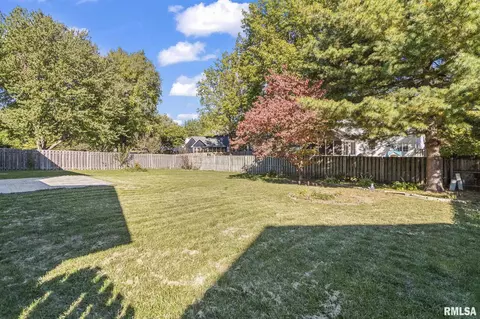 1616 Hunter Ridge Dr, Springfield, IL 62704 photo 38