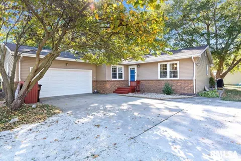 18793 State Route 4 Rte, Virden, IL 62690