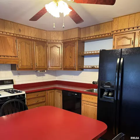 37 Melody Ln, Springfield, IL 62702 photo 9