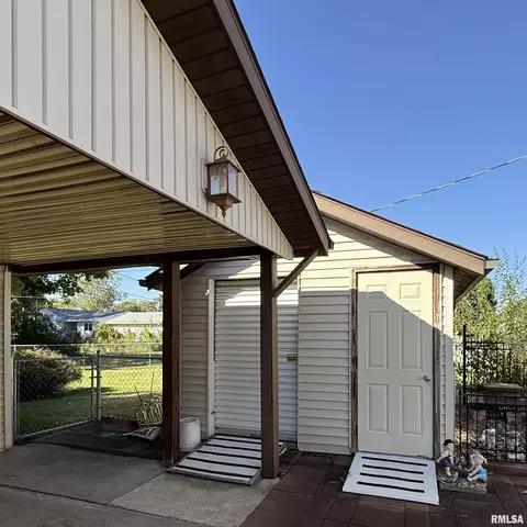 37 Melody Ln, Springfield, IL 62702 photo 4