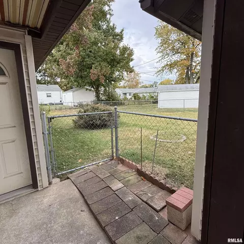 37 Melody Ln, Springfield, IL 62702 photo 7