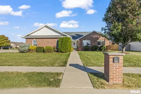 524 Pleasant Ct, Chatham, IL 62629
