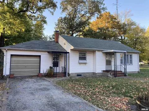 218 S Monroe St, Harvel, IL 62538