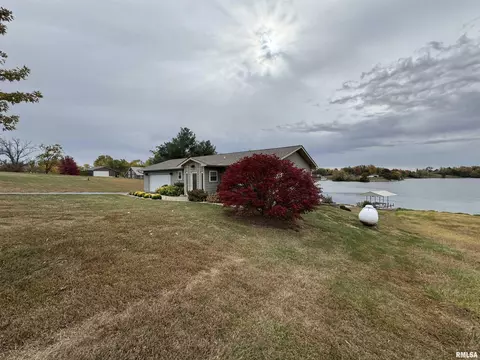 116 Kramer Rd, Avon, IL 61415 photo 3
