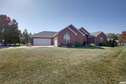 1626 S 46th St, Quincy, IL 62305