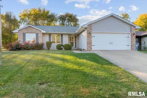 Exterior - 3113 Superior Dr, Springfield, IL 62707 photo 1 of 3