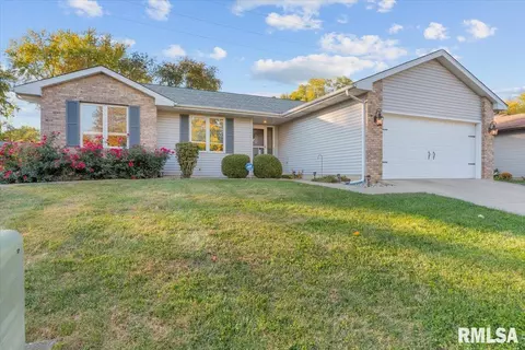 3113 Superior Dr, Springfield, IL 62707