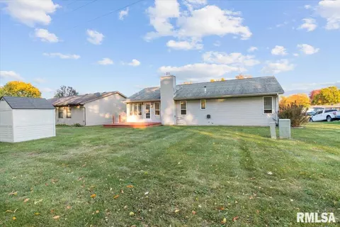 Exterior - 3113 Superior Dr, Springfield, IL 62707 photo 3 of 3